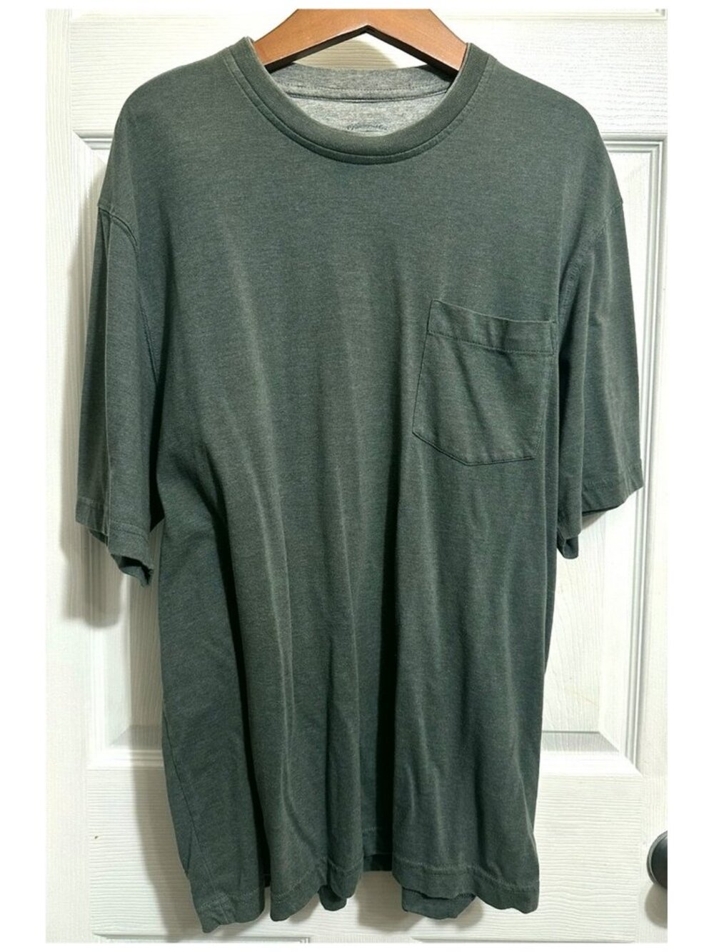 IZOD Saltwater Relaxed Classics Pocket Tee T Shirt Crewneck Green Size M
